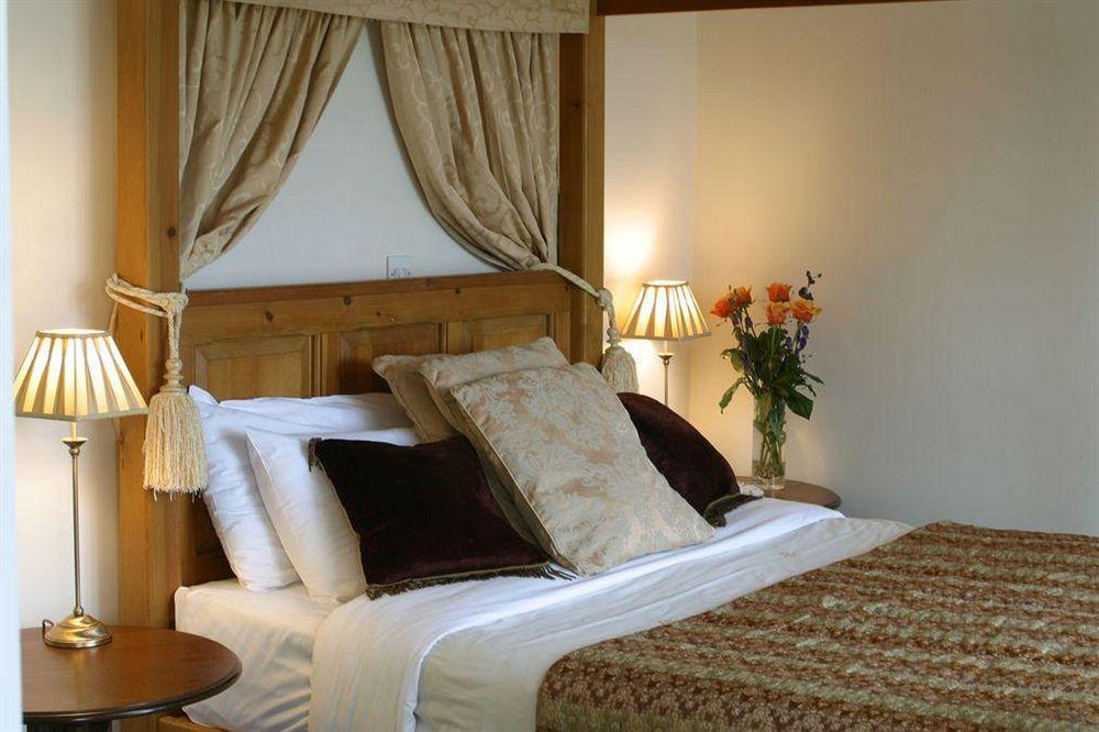 Crouchers Hotel ชิชิสเตอร์ ภายนอก รูปภาพ