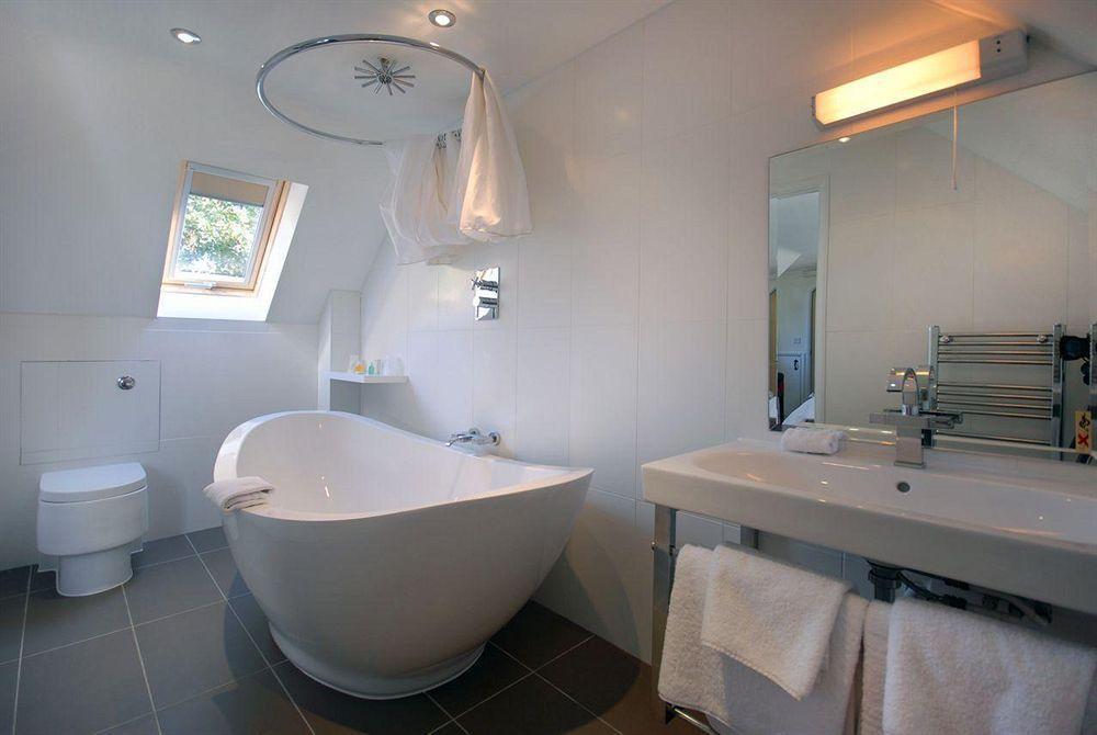 Crouchers Hotel ชิชิสเตอร์ ภายนอก รูปภาพ